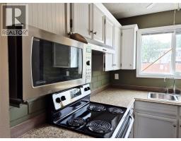 Primary Bedroom - 4102 24 Avenue Unit# 2, Vernon, BC V1T1M2 Photo 8