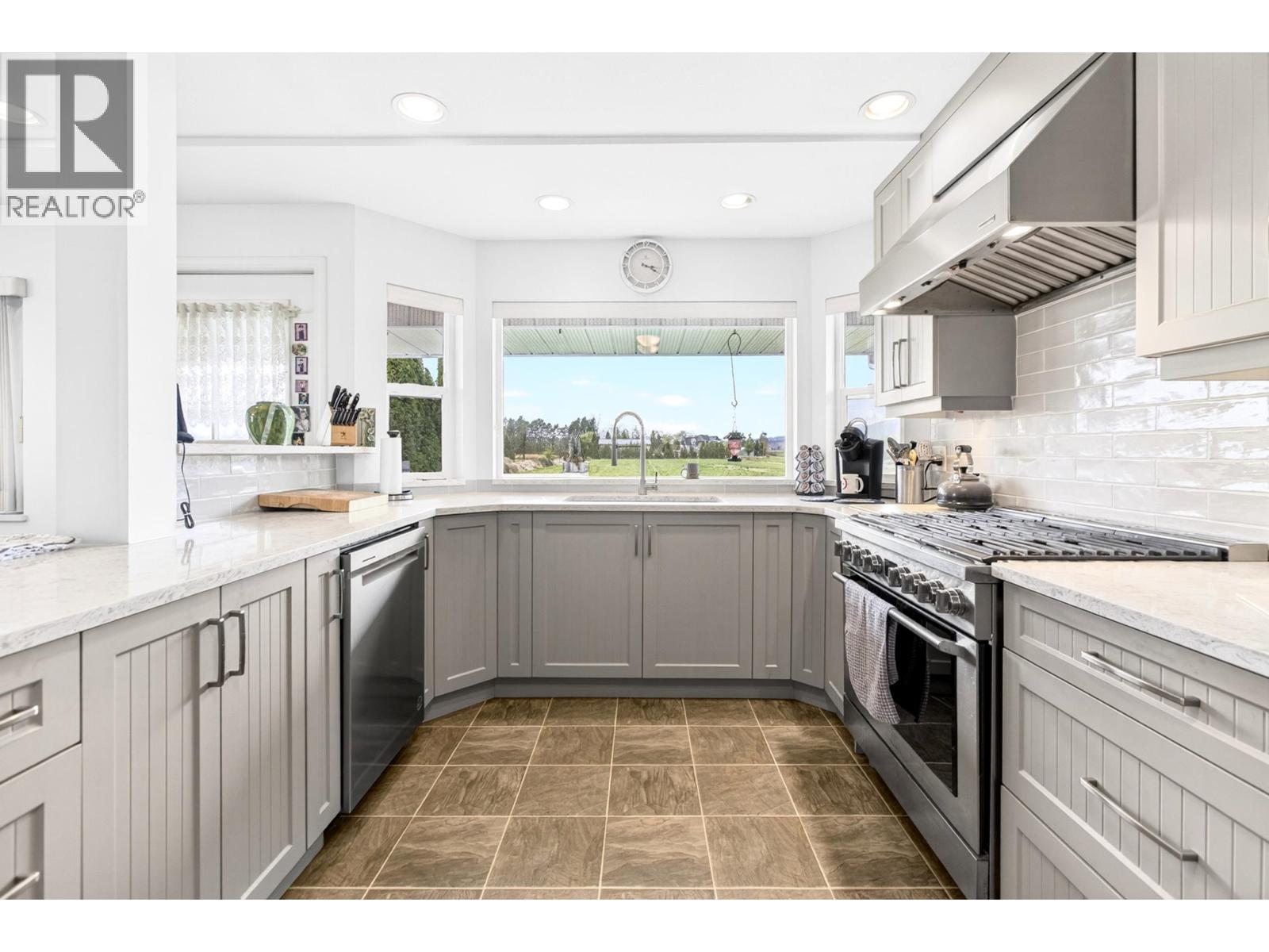 15023 HARRIS ROAD, Pitt Meadows