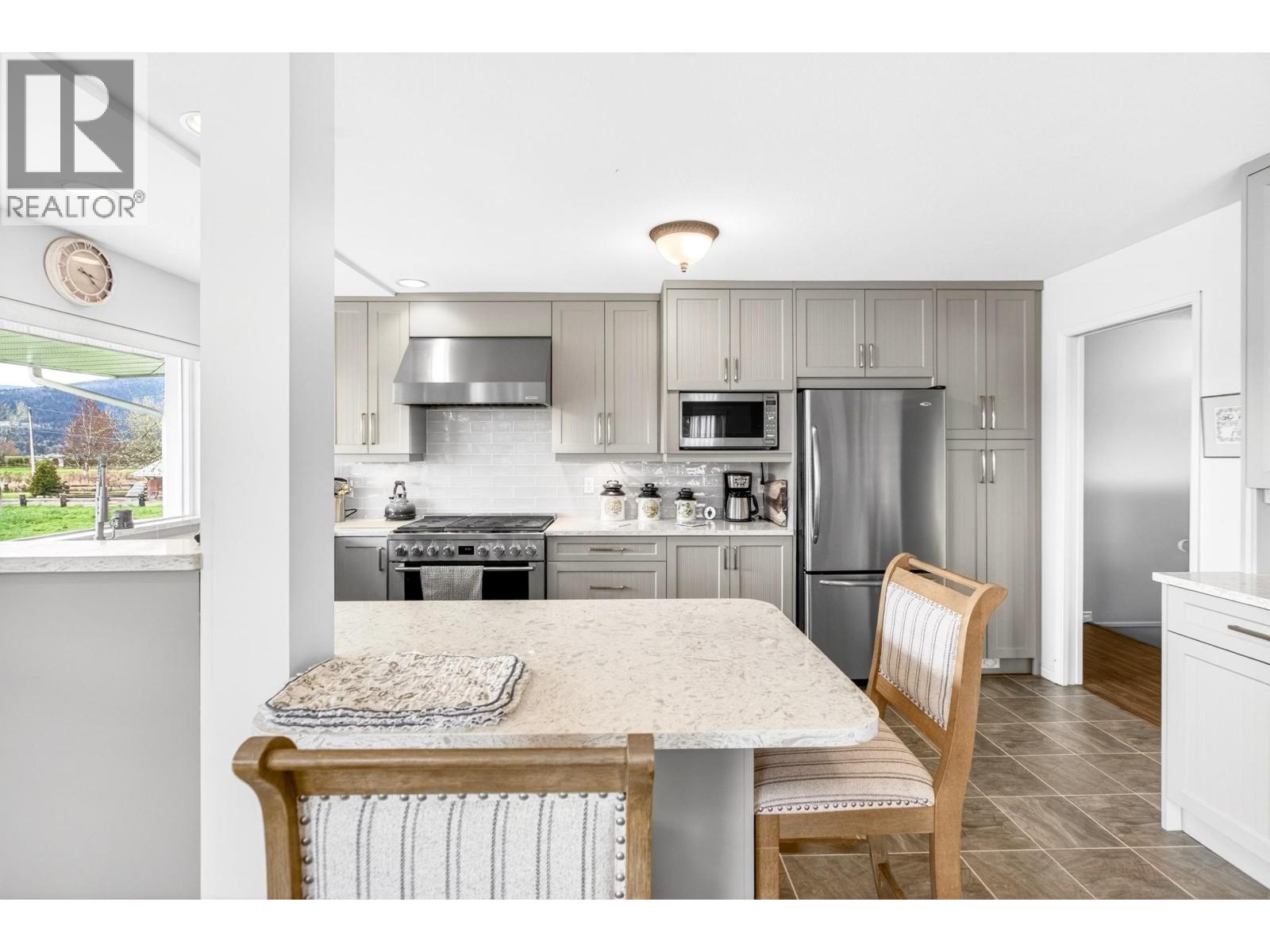 15023 HARRIS ROAD, Pitt Meadows