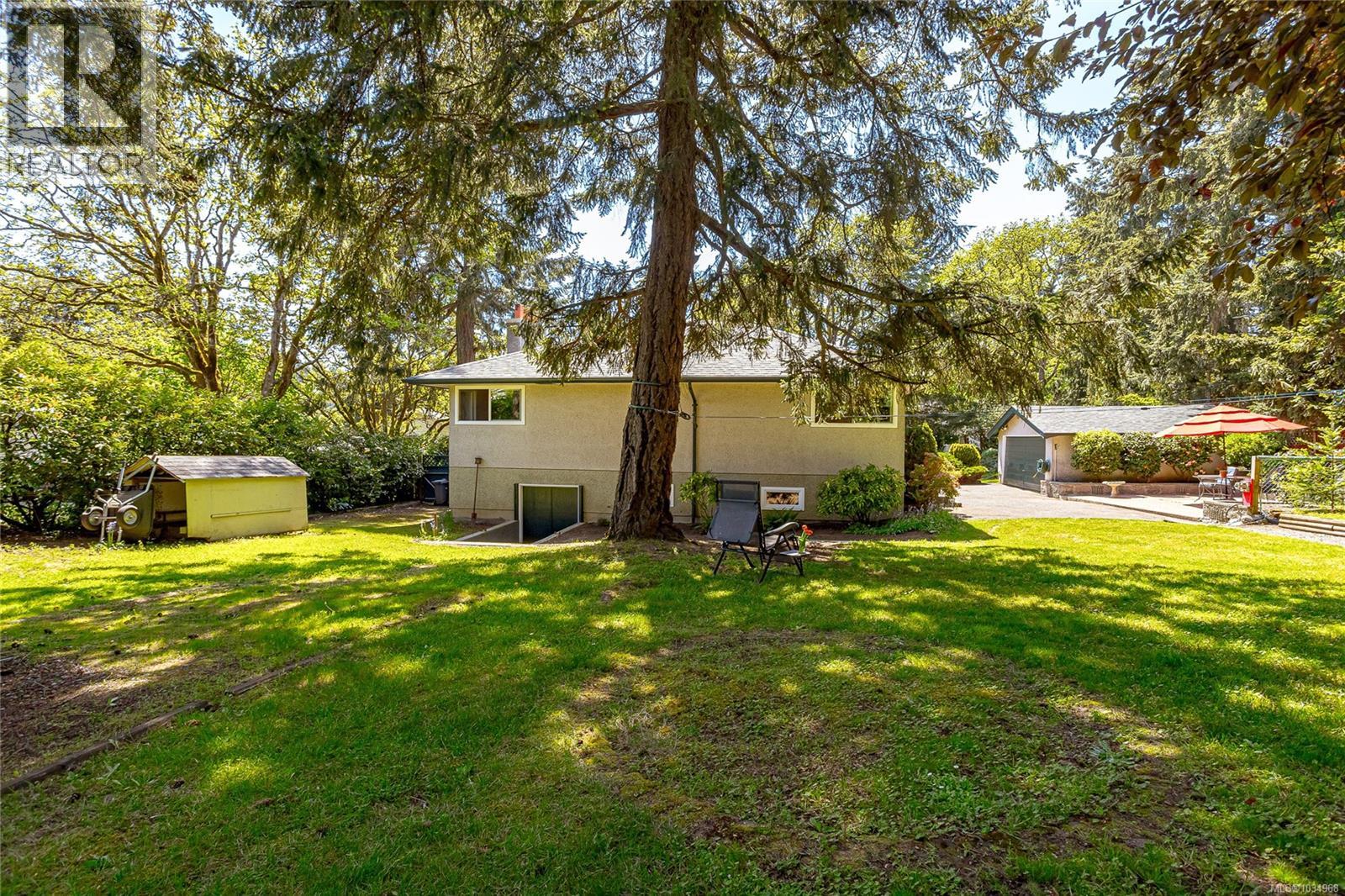 164 Island Hwy - 49