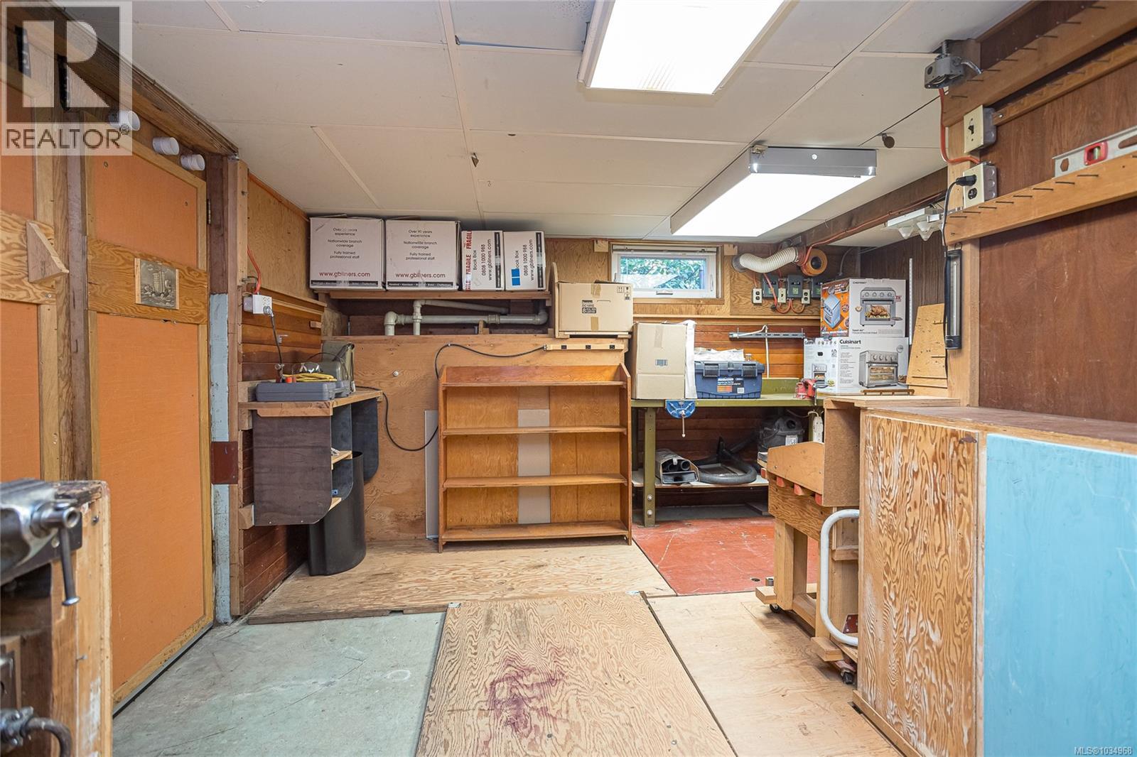 164 Island Hwy - 32