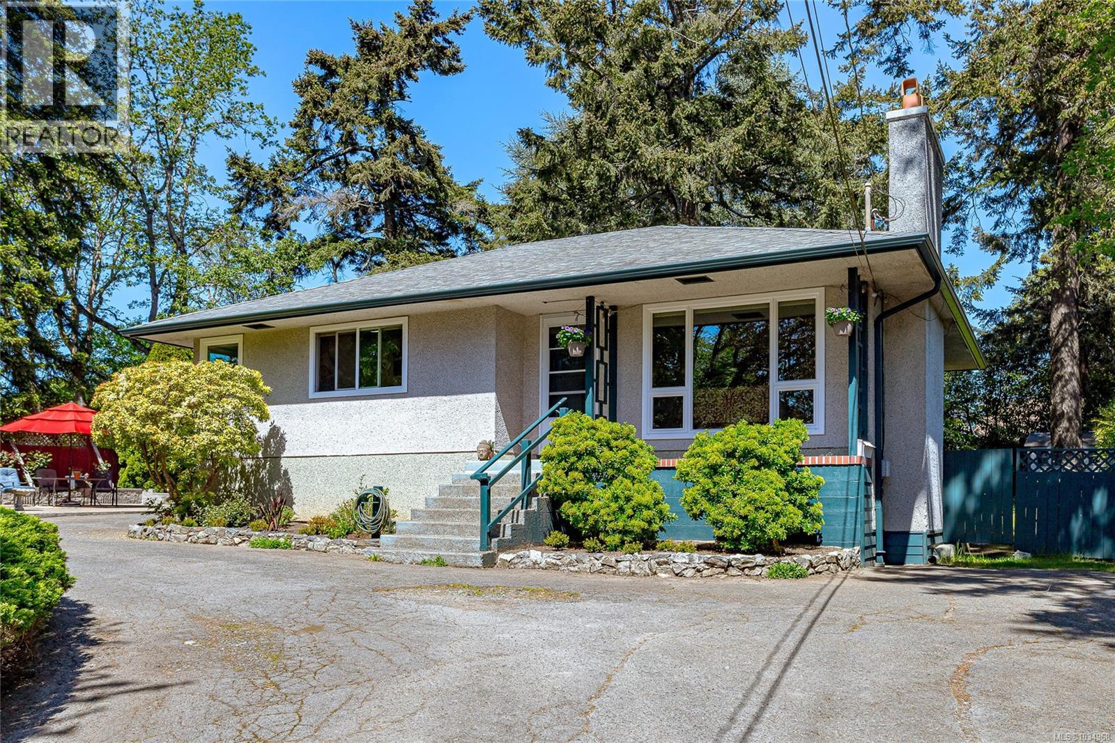 164 Island Hwy - 9