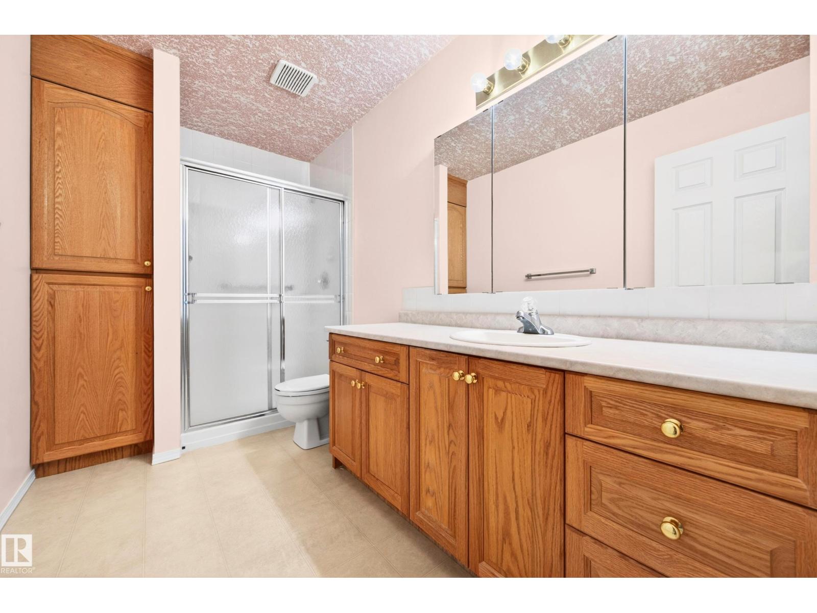 18 ESTATES CO, Sherwood Park