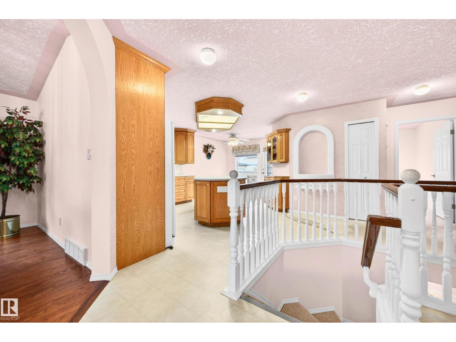 18 ESTATES CO, Sherwood Park