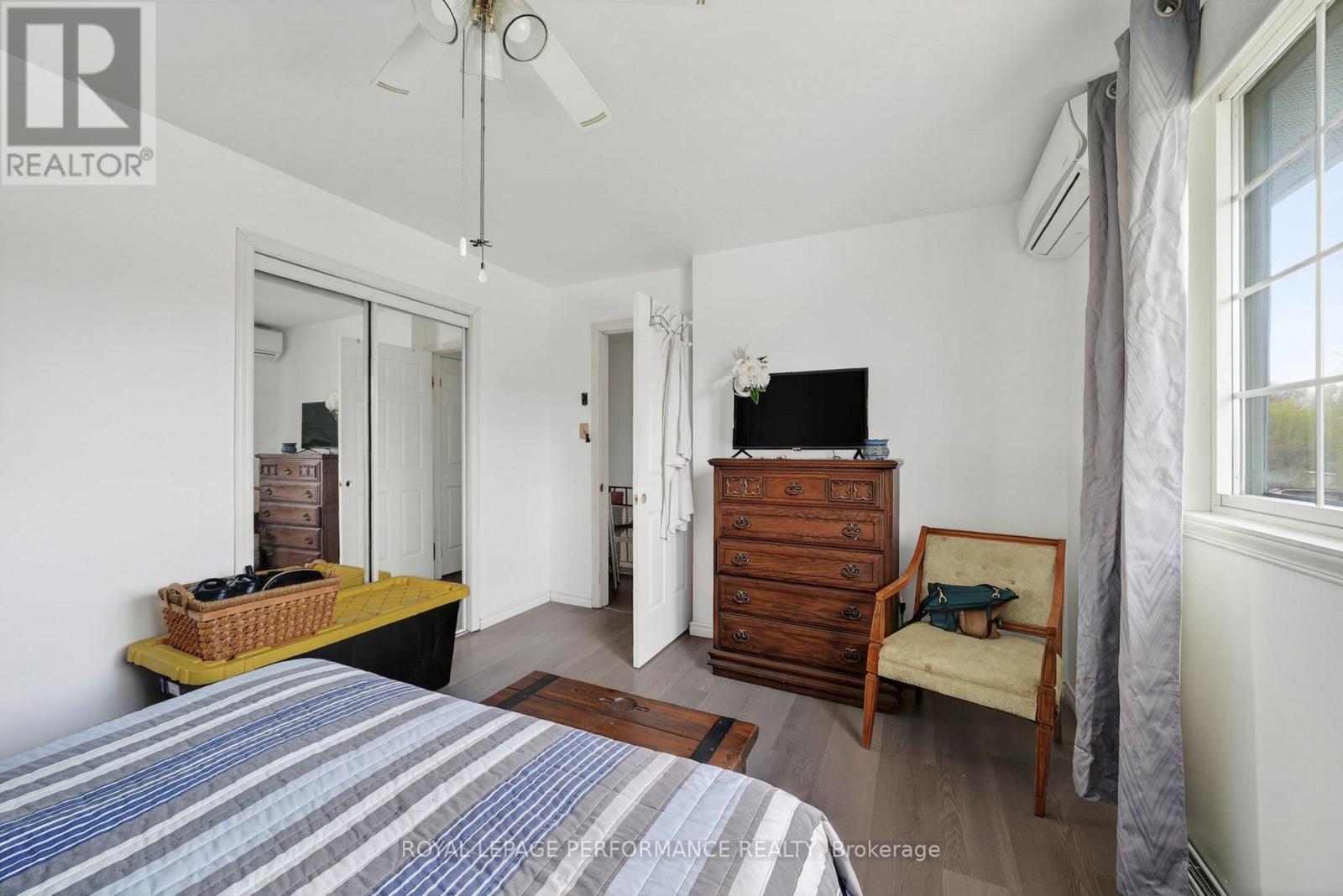 1824 ELGIN STREET - 30