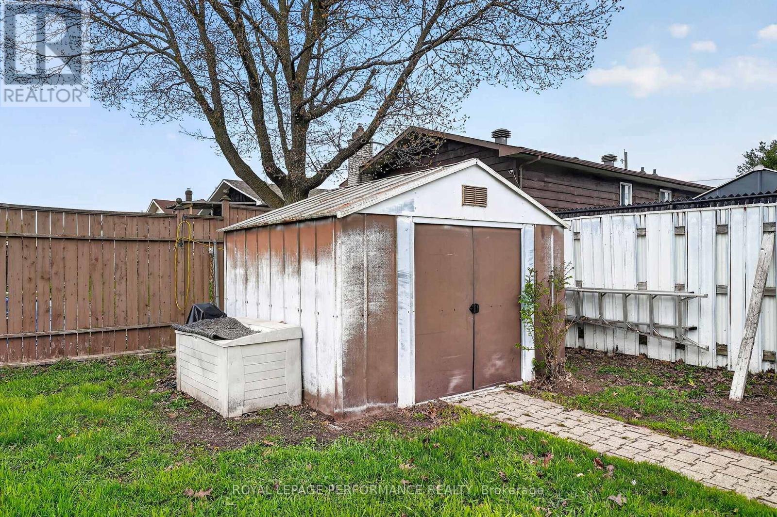 1824 ELGIN STREET - 42