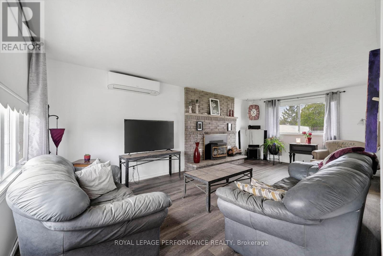 1824 ELGIN STREET - 5
