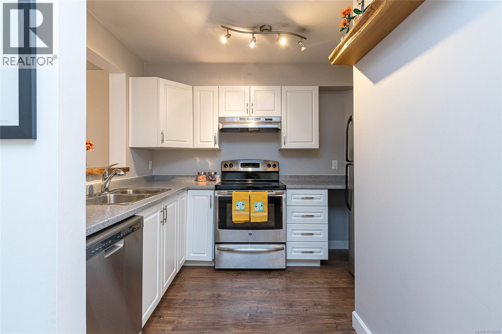 #105 2710 Grosvenor Rd - 10