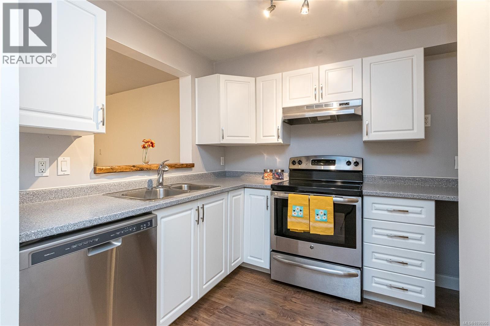 #105 2710 Grosvenor Rd - 11