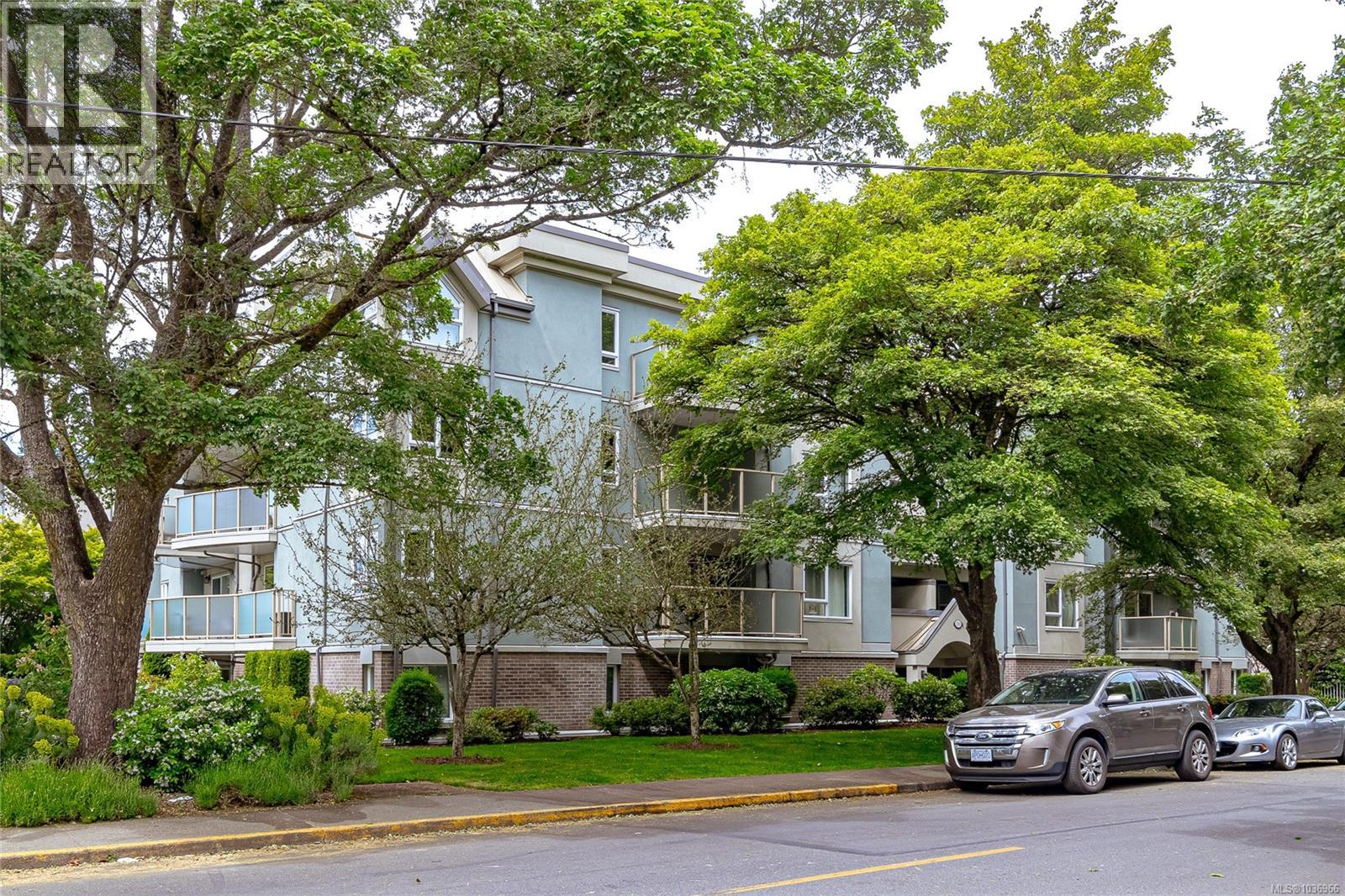 #105 2710 Grosvenor Rd - 2