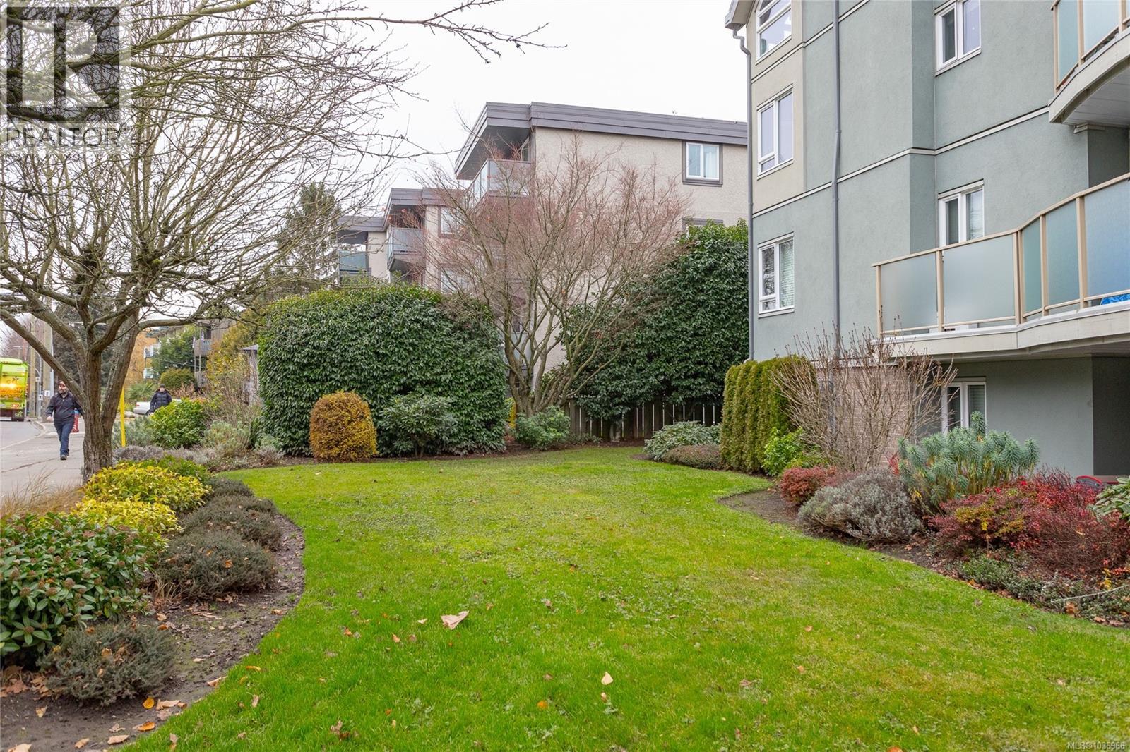 #105 2710 Grosvenor Rd - 26