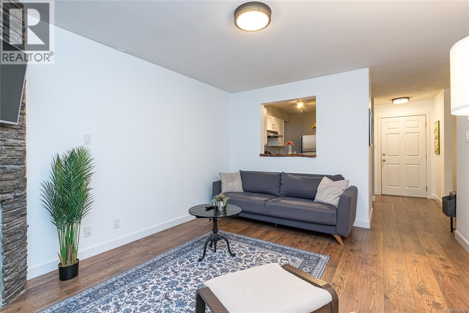 #105 2710 Grosvenor Rd - 7