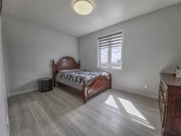 2 Oakview Street, Brandon, MB R7C0C6 Photo 27