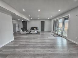 2 Oakview Street, Brandon, MB R7C0C6 Photo 38