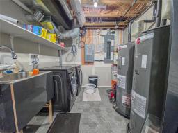 2 Oakview Street, Brandon, MB R7C0C6 Photo 42