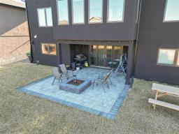 2 Oakview Street, Brandon, MB R7C0C6 Photo 44