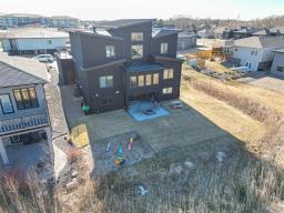 2 Oakview Street, Brandon, MB R7C0C6 Photo 45