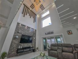 2 Oakview Street, Brandon, MB R7C0C6 Photo 8