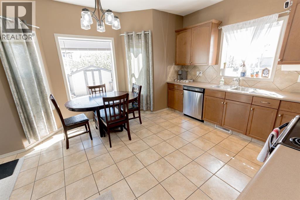 9325 91 Street - photo 5