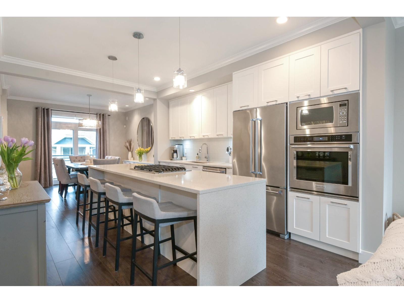 124 16488 64 Avenue - main photo