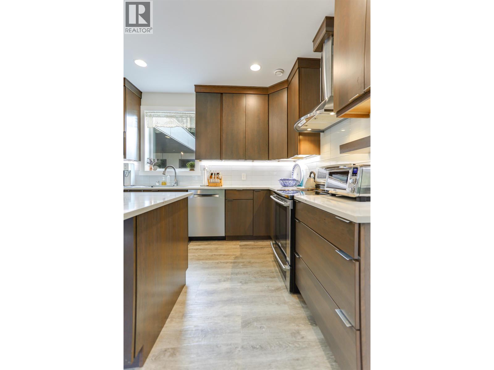 69 ELDERBERRY STREET - 9
