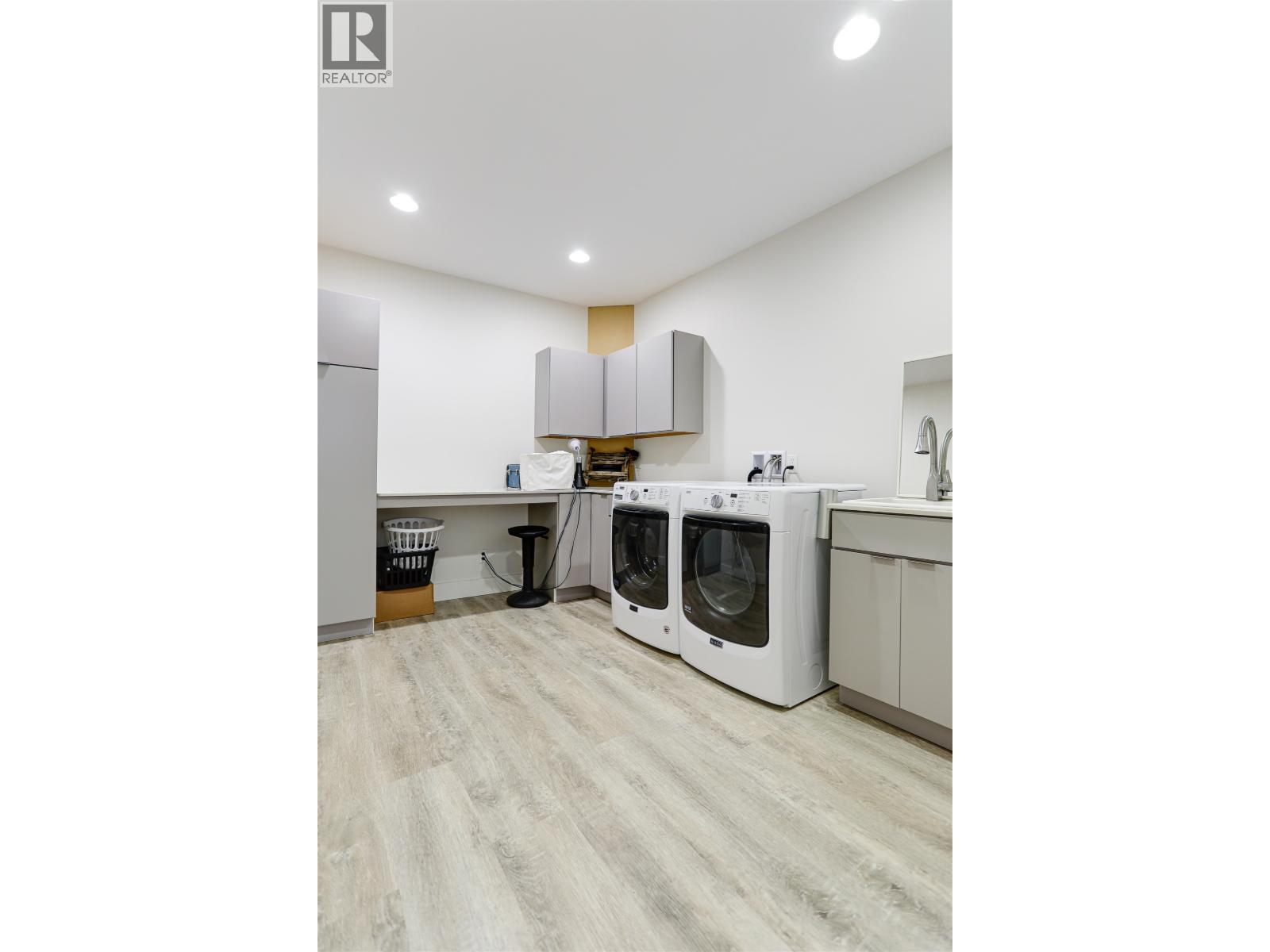 69 ELDERBERRY STREET - 31
