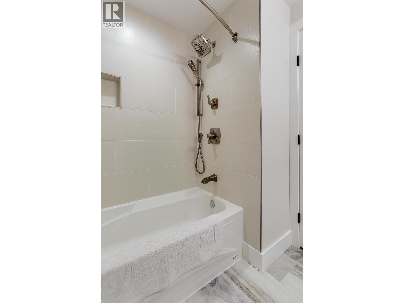 69 ELDERBERRY STREET - 38