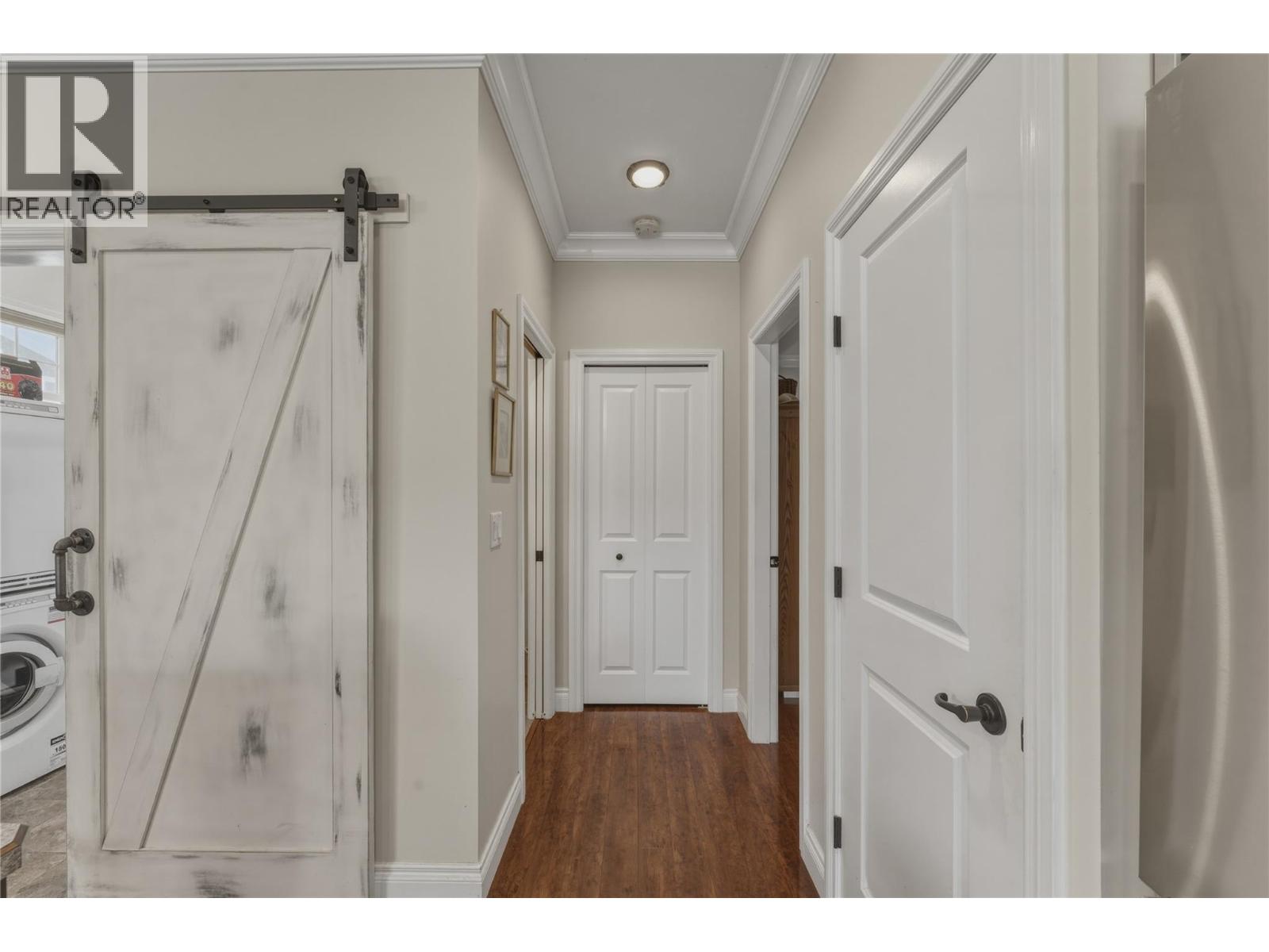 240 Grouse Avenue - 19