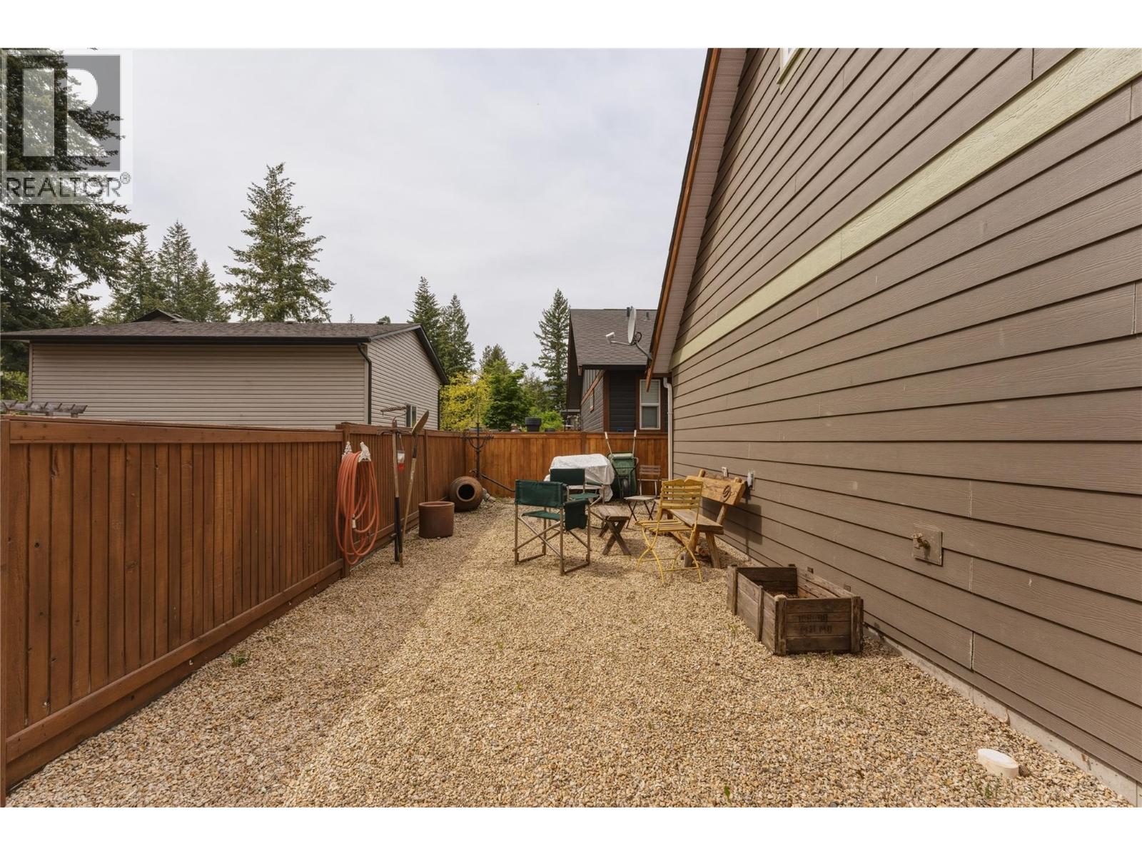 240 Grouse Avenue - 36