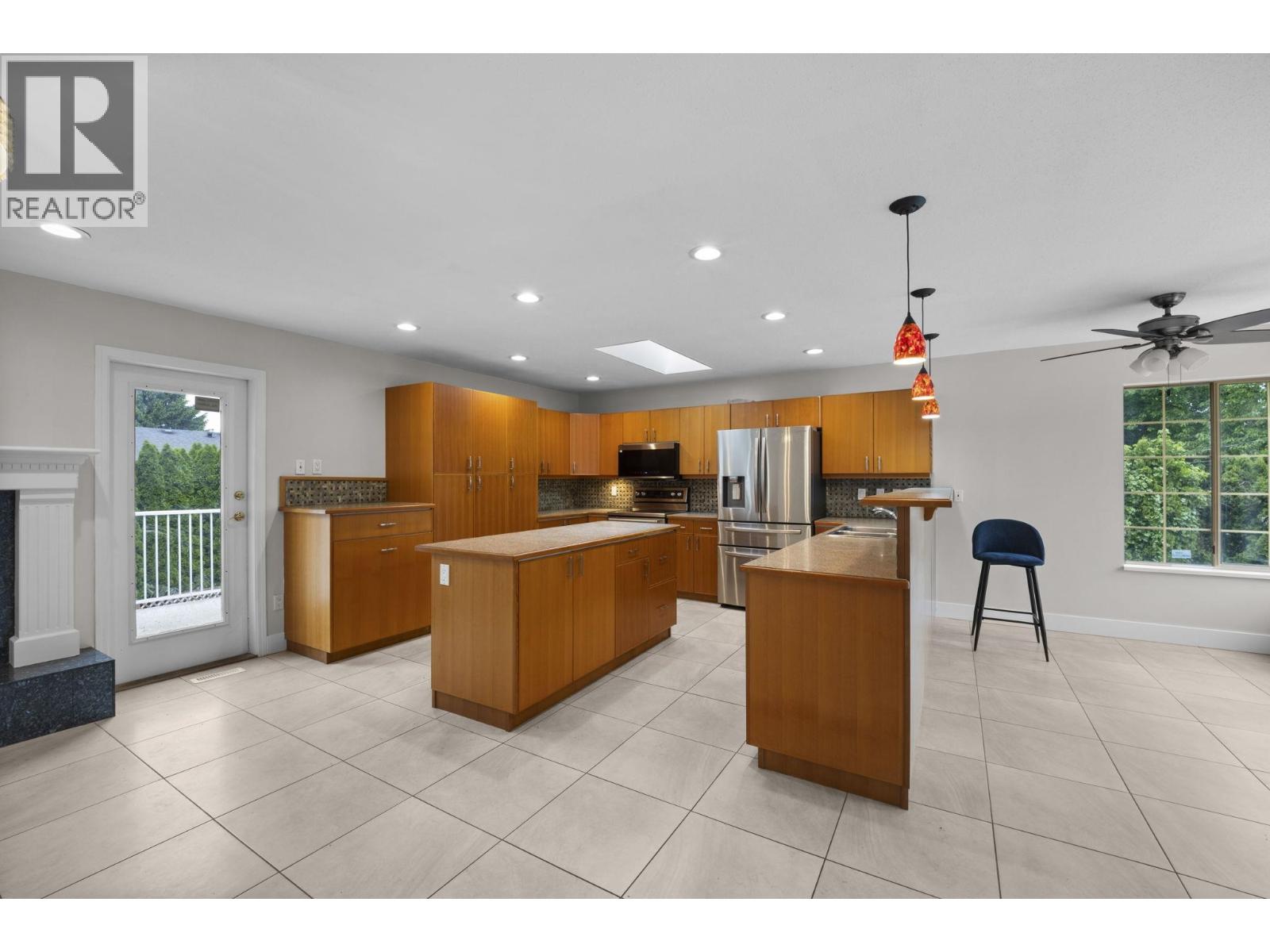 21105 RIVER ROAD, Maple Ridge