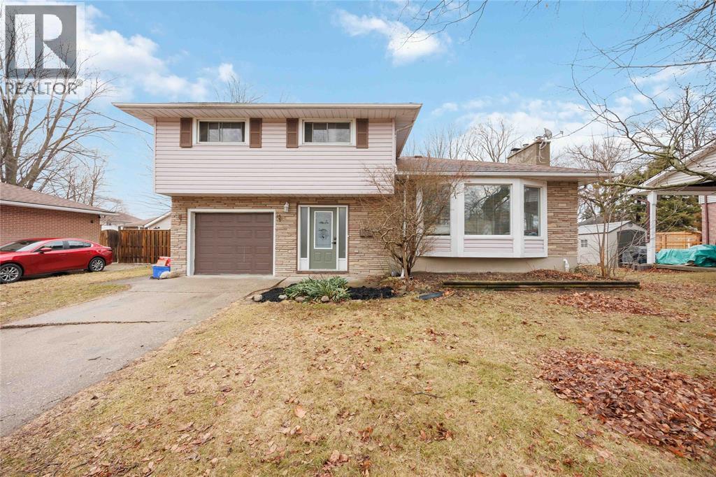 1068 FAIRLANE AVENUE, Sarnia, Ontario, N7S3J8 — Photo 6