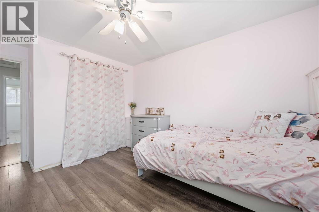 1068 FAIRLANE AVENUE, Sarnia, Ontario, N7S3J8 — Photo 22