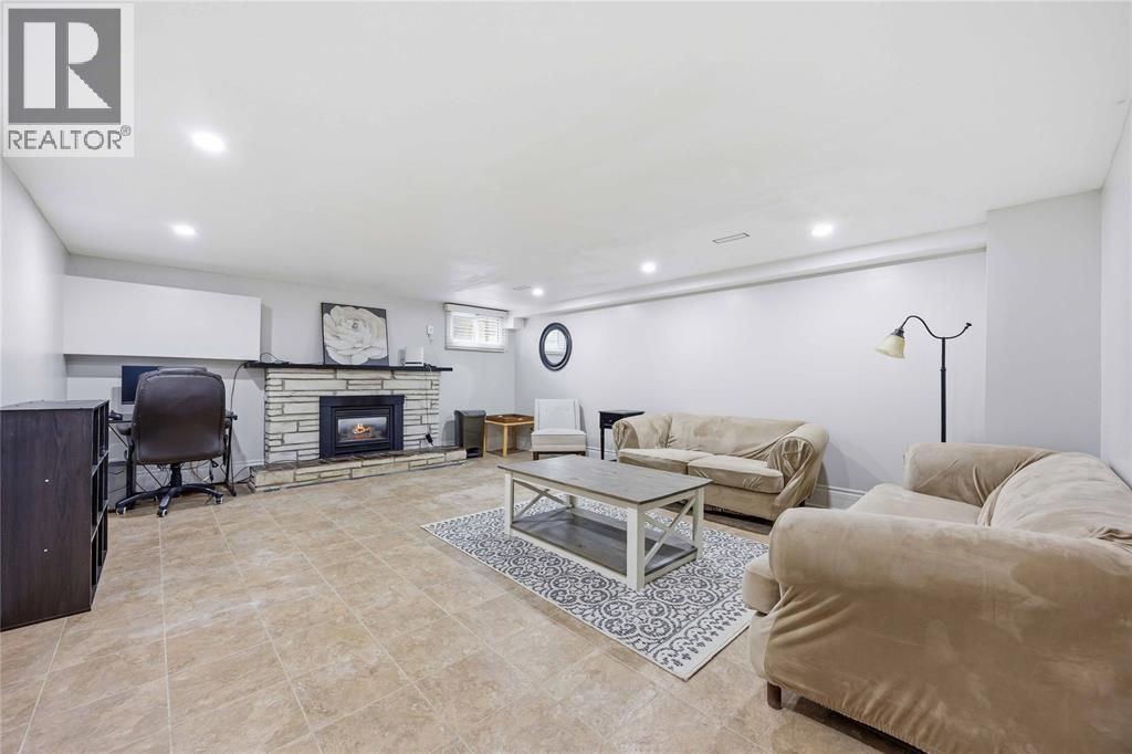 1068 FAIRLANE AVENUE, Sarnia, Ontario, N7S3J8 — Photo 25