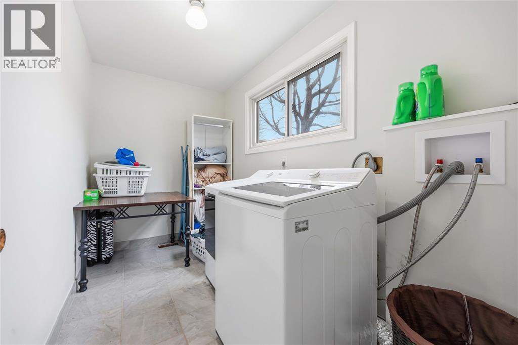 1068 FAIRLANE AVENUE, Sarnia, Ontario, N7S3J8 — Photo 27