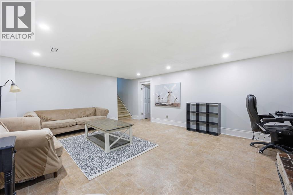 1068 FAIRLANE AVENUE, Sarnia, Ontario, N7S3J8 — Photo 23