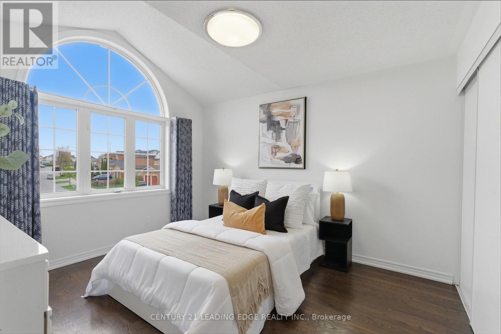 62 JAMES ROWE DRIVE - 31