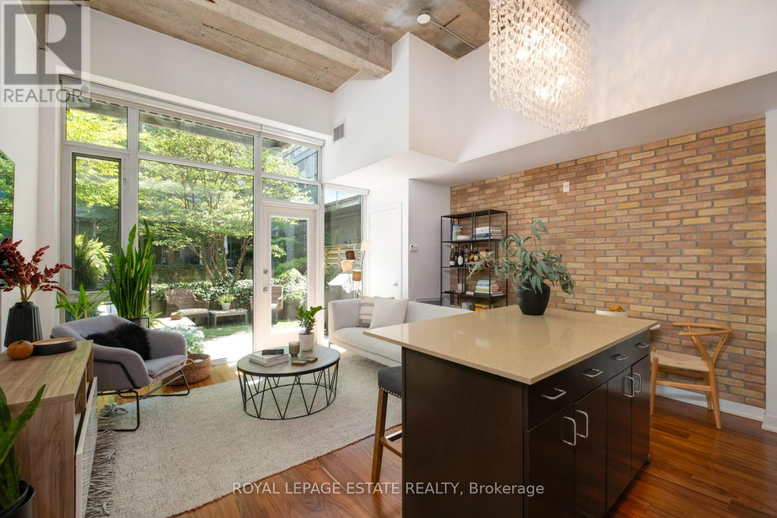 #142 201 CARLAW AVENUE - Image 2