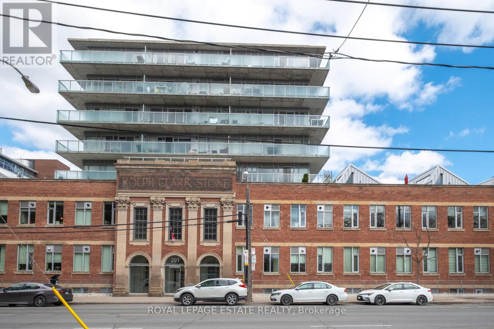 #142 201 CARLAW AVENUE - 22
