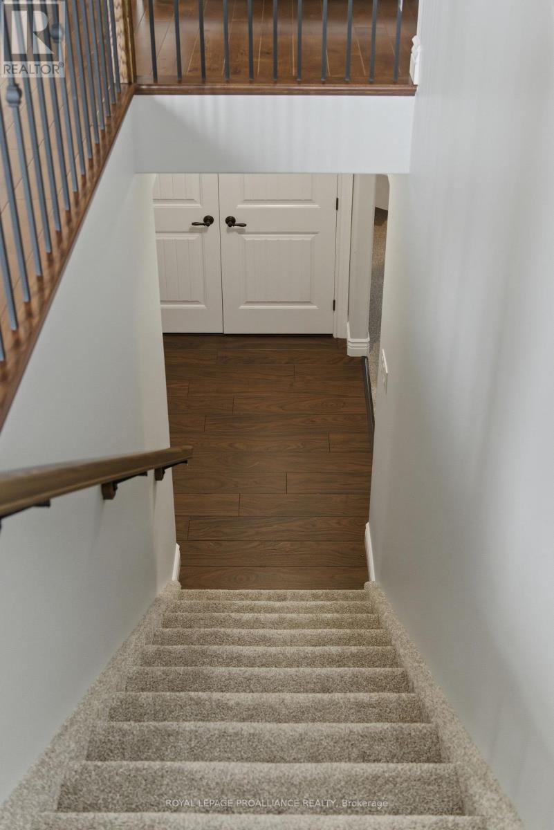 14 ROSSLYN DRIVE - 17