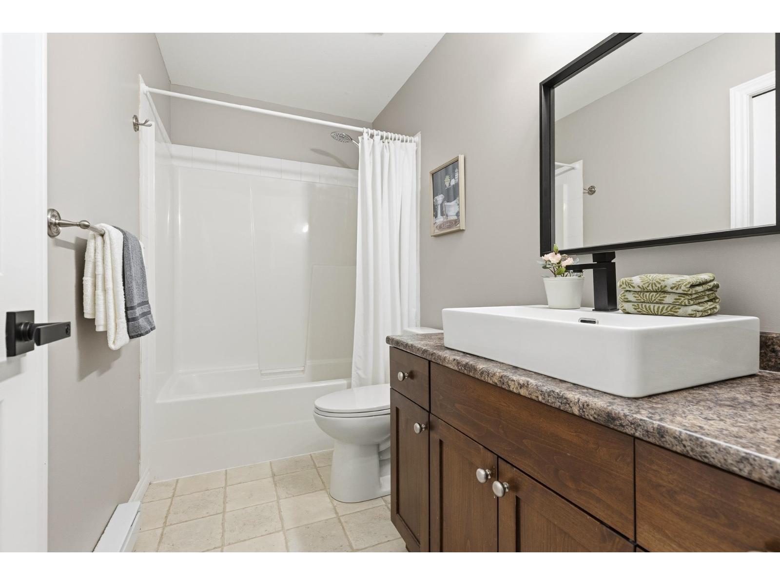 4 Bed, 4 Bath Townhouse for Sale in Chilliwack – 26 5900 JINKERSON ROAD, Promontory, Chilliwack – MLS# R3112764 - Image 10