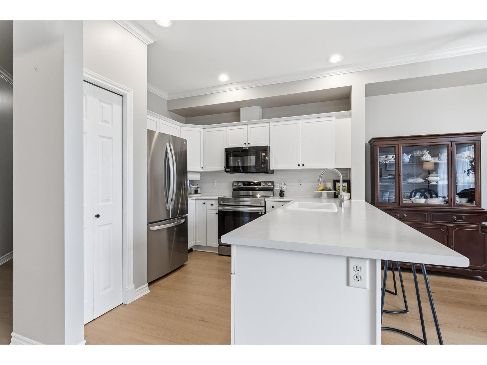 4 Bed, 4 Bath Townhouse for Sale in Chilliwack – 26 5900 JINKERSON ROAD, Promontory, Chilliwack – MLS# R3112764 - Image 23
