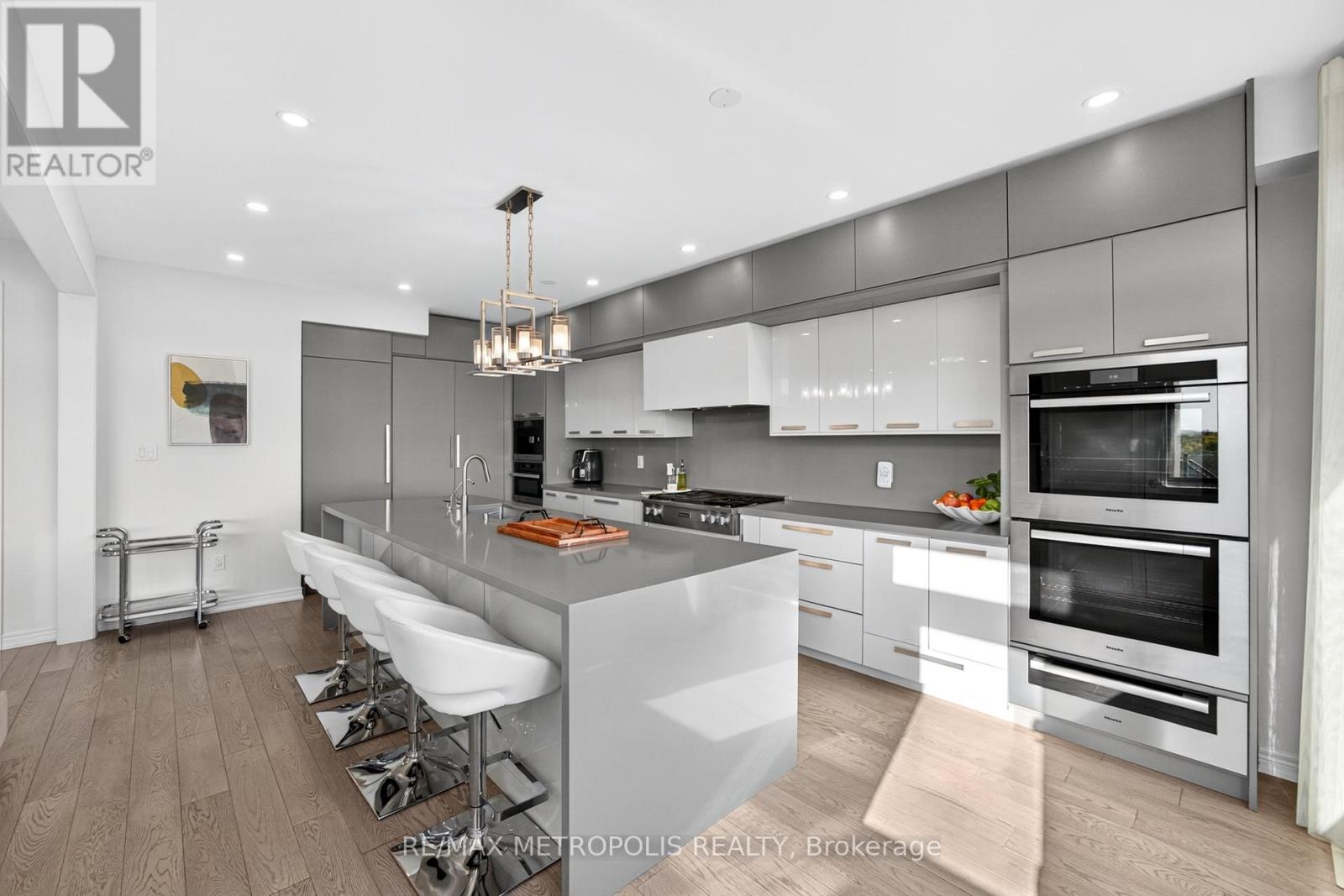 127 MCPHAIL AVENUE - 18