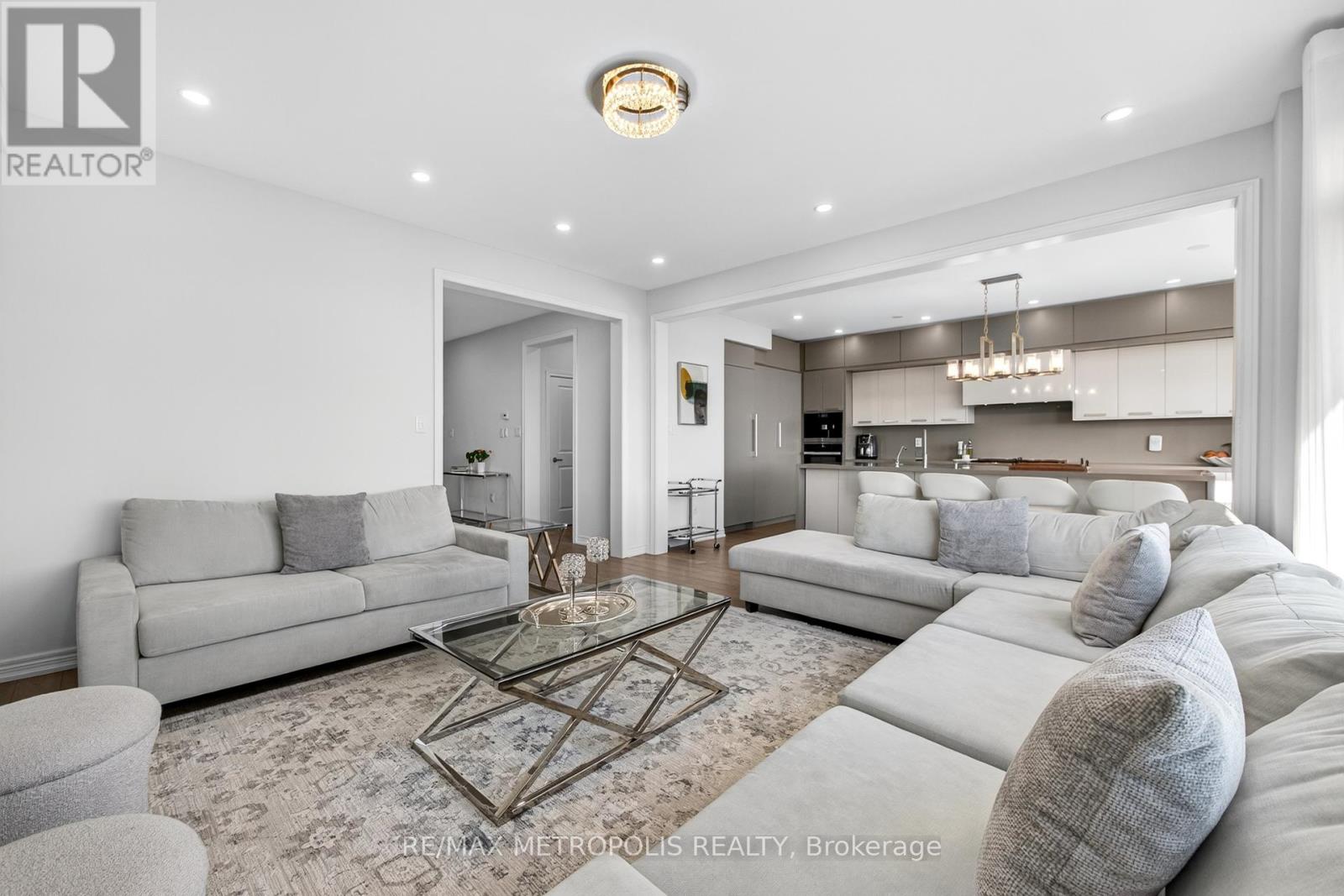 127 MCPHAIL AVENUE - 14