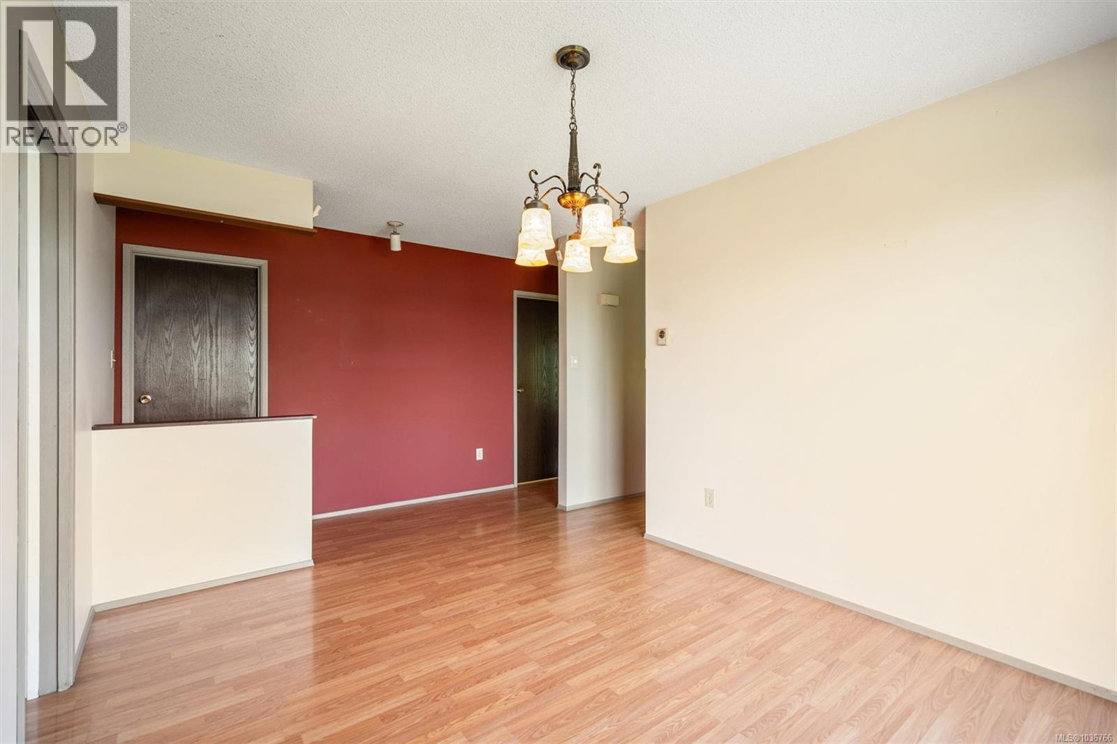 1421 Seaspray Blvd - 15