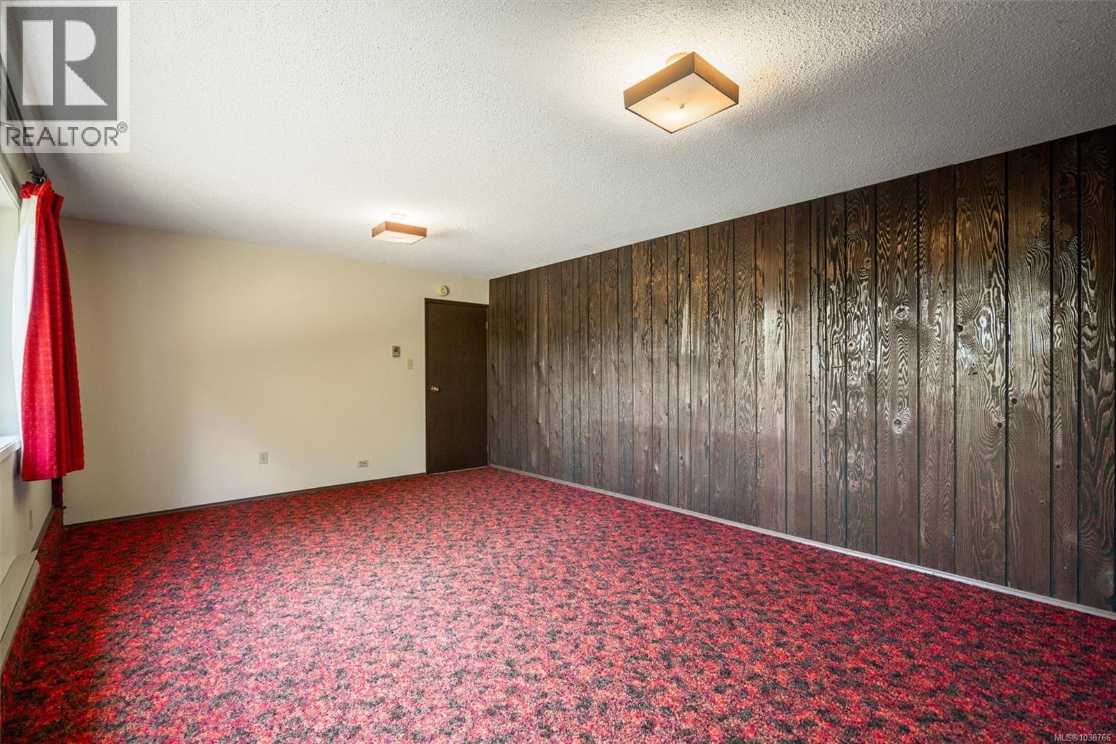 1421 Seaspray Blvd - 36