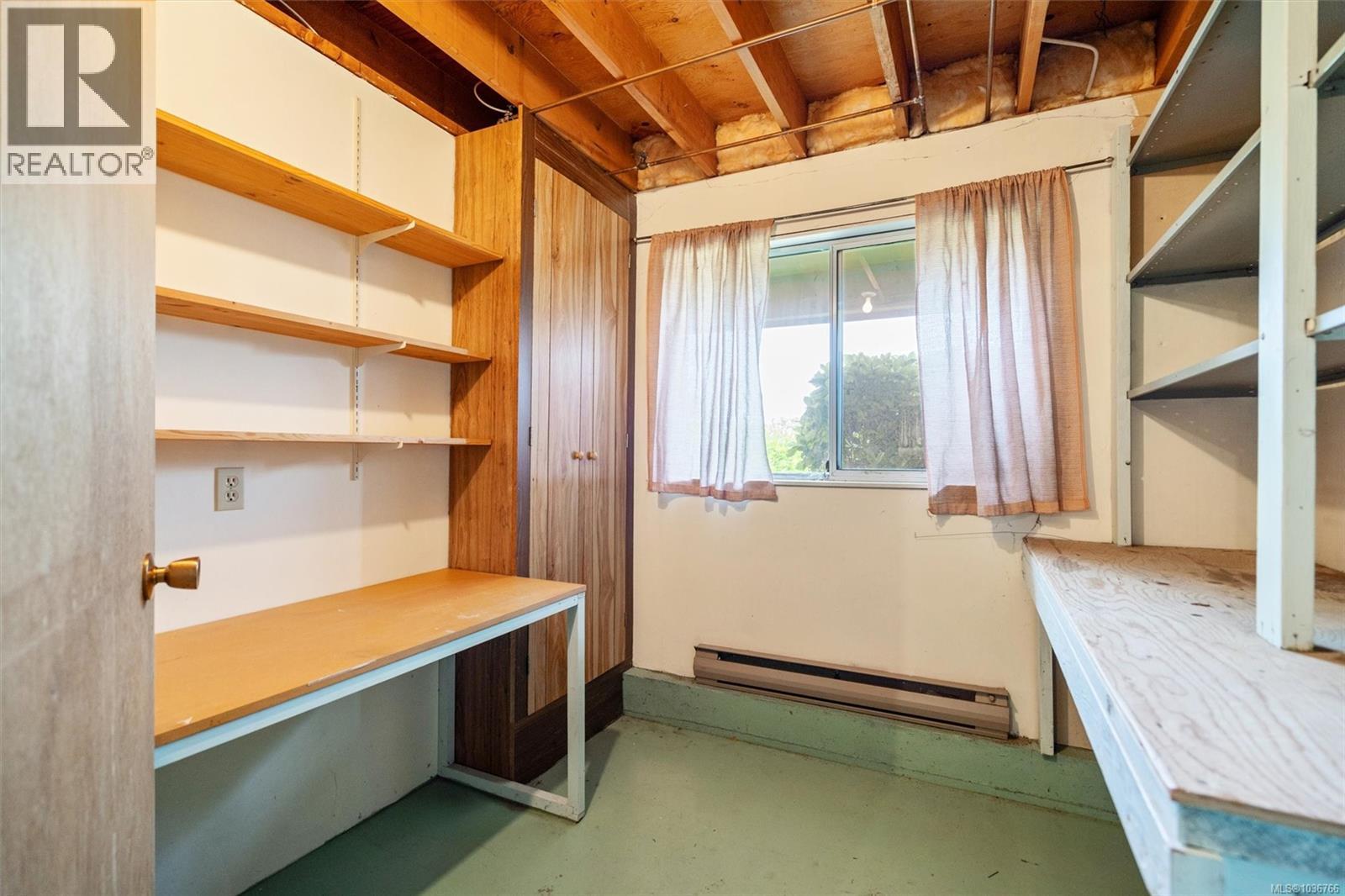 1421 Seaspray Blvd - 43