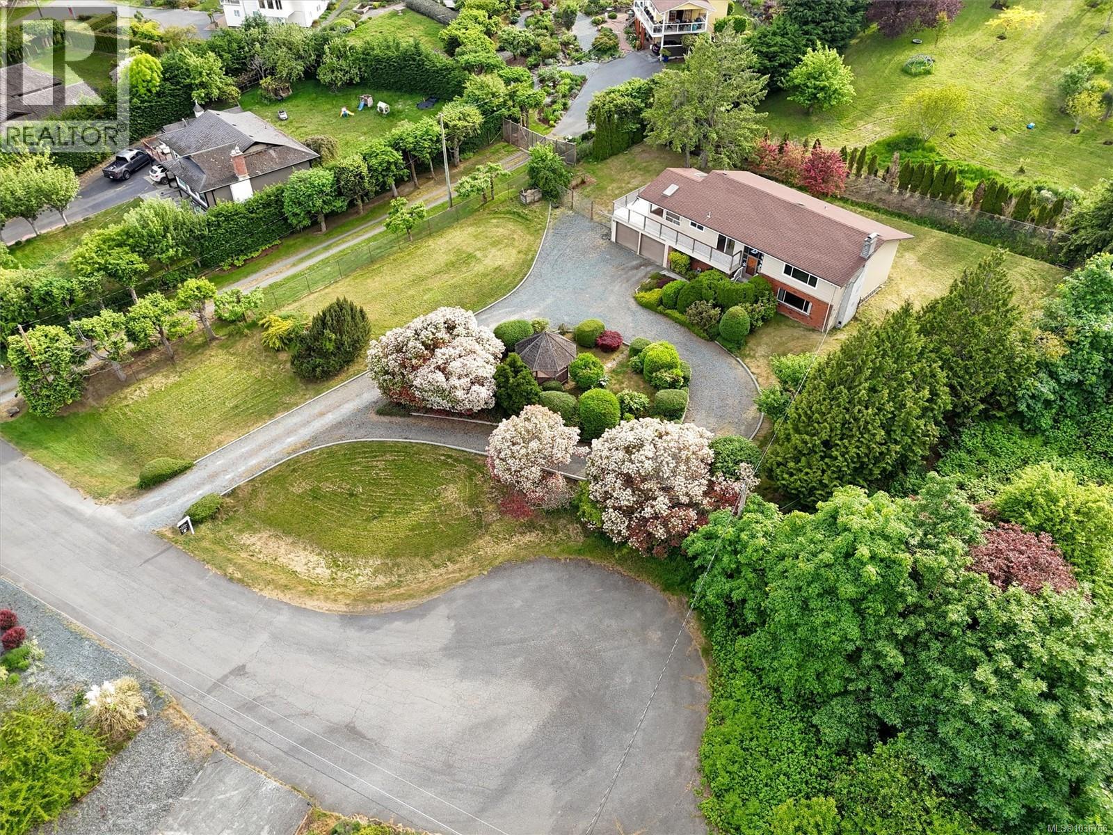 1421 Seaspray Blvd - 49