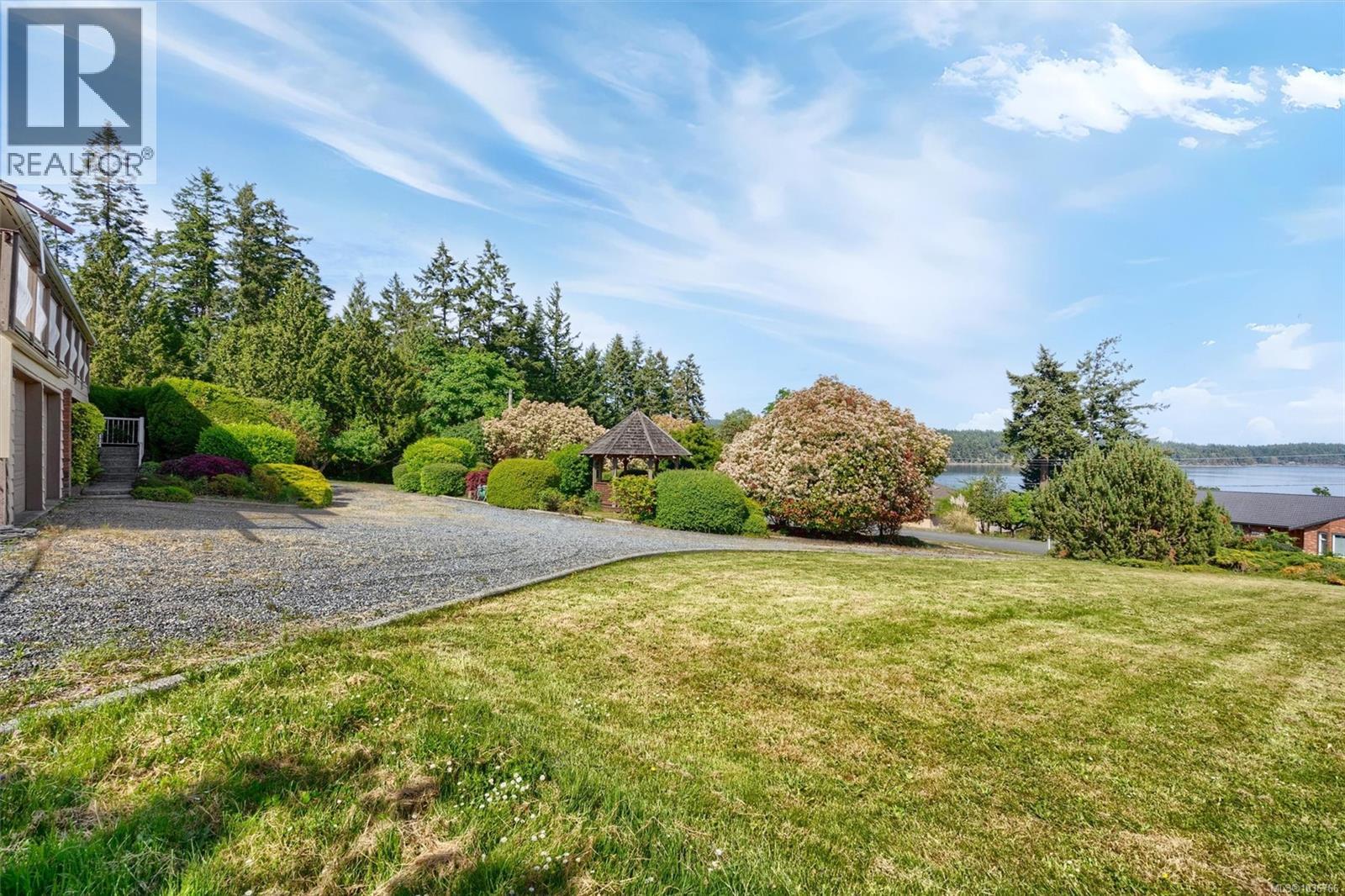 1421 Seaspray Blvd - 50