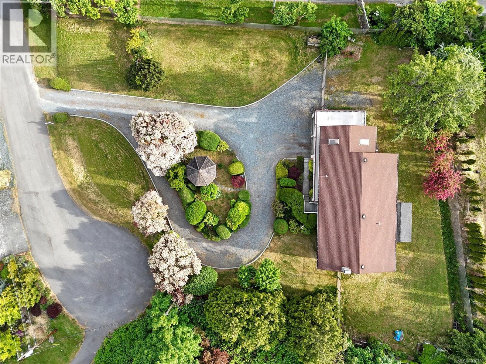 1421 Seaspray Blvd - 7