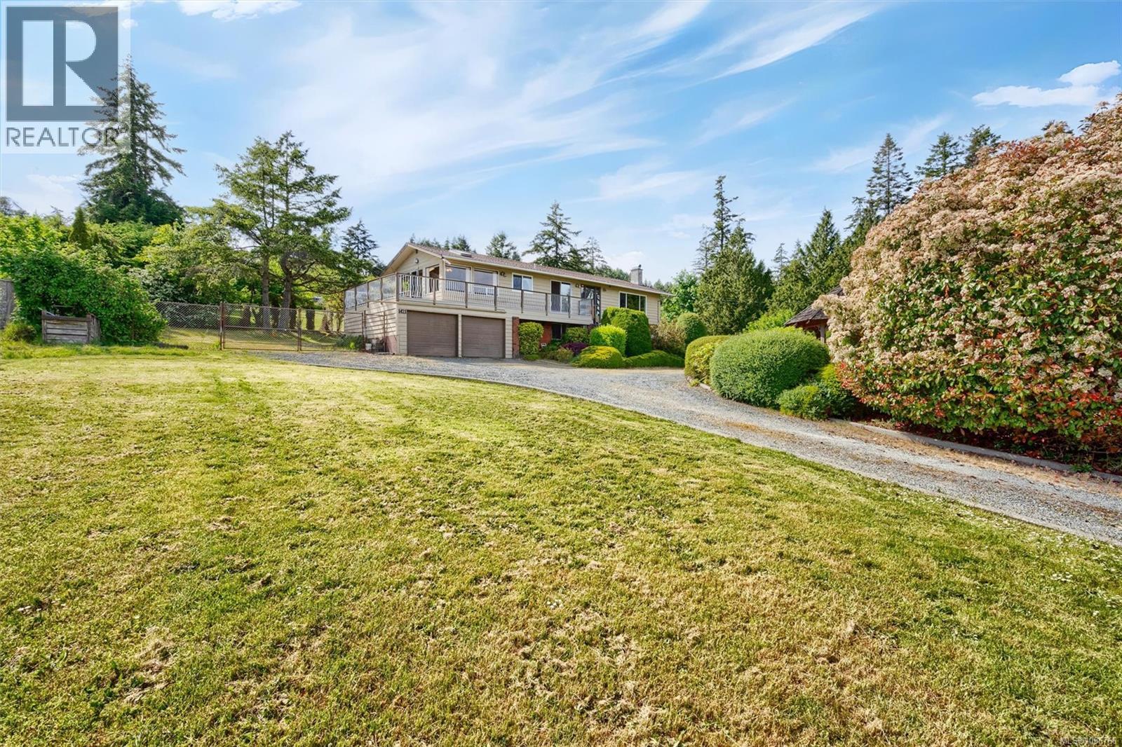 1421 Seaspray Blvd - 8